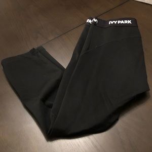 Ivy Park Crop Legging